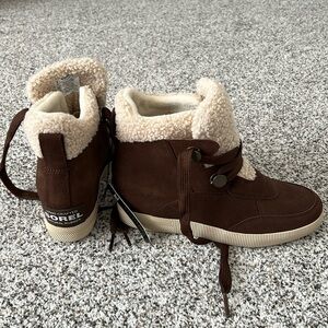 Sorel womens wedge boots